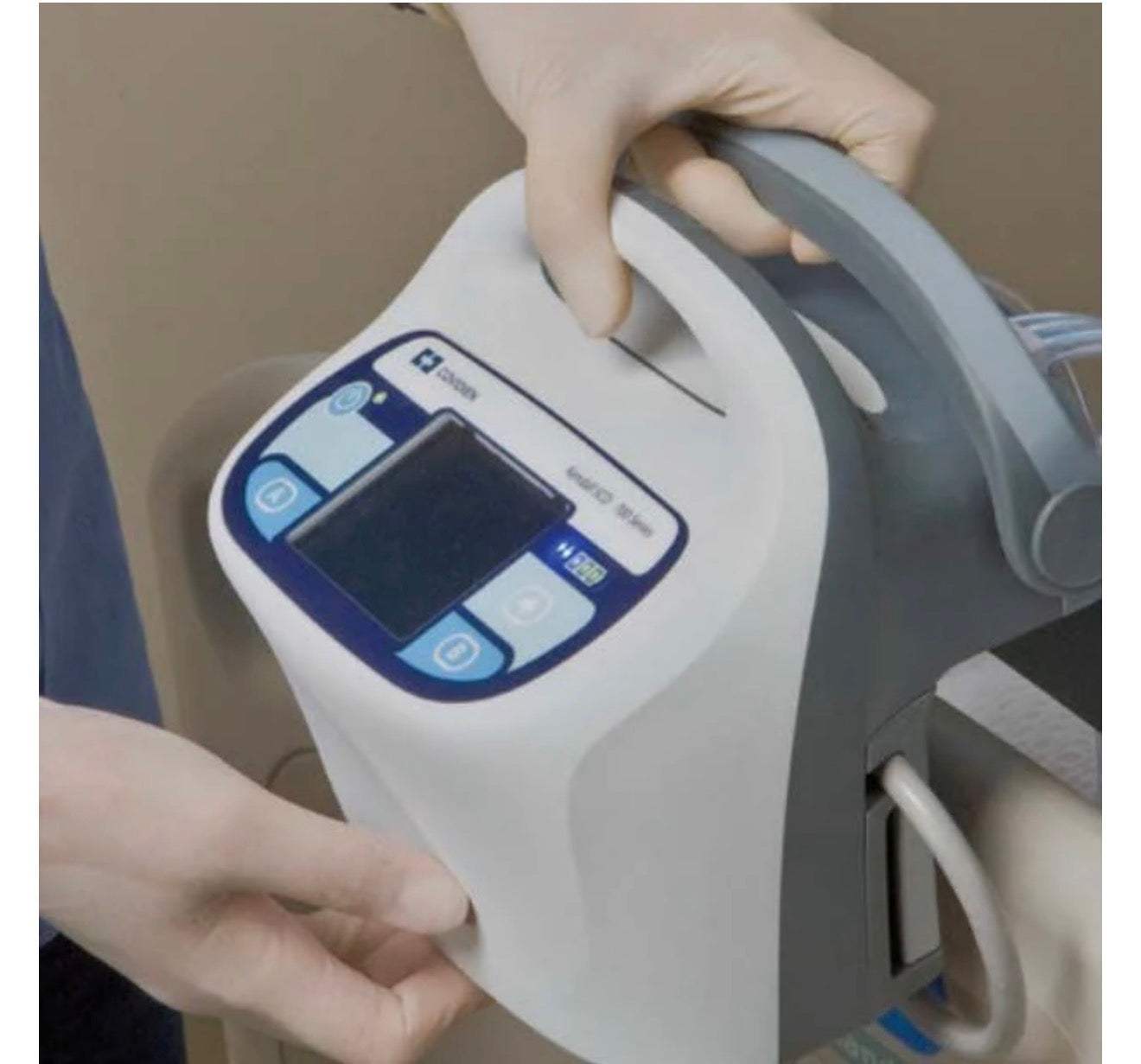 Kendall SCD 700 Compression System by Beauty and Wound, medical-grade device for compression therapy, shown in the image.